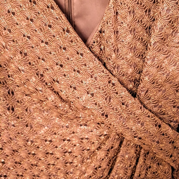 Jones NY Crochet Dress Size 2 Taupe Metallic - Picture 2 of 8